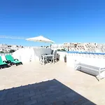 Beach House w/ BigTerrace&Sea View in Old Town Albufeira
